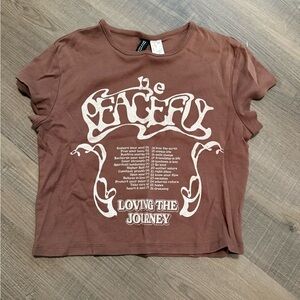 Divided H&M Be Peaceful Brown Graphic Cropped Tee